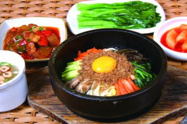 韩国石锅拌饭加盟
